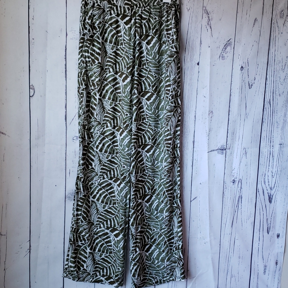 NWT H&M viscose tropical plants size2